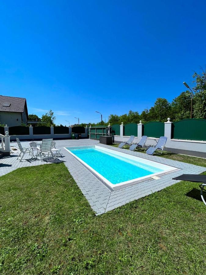 Апартаменты Atemberaubendes Loft Mit Pool Вена Экстерьер фото