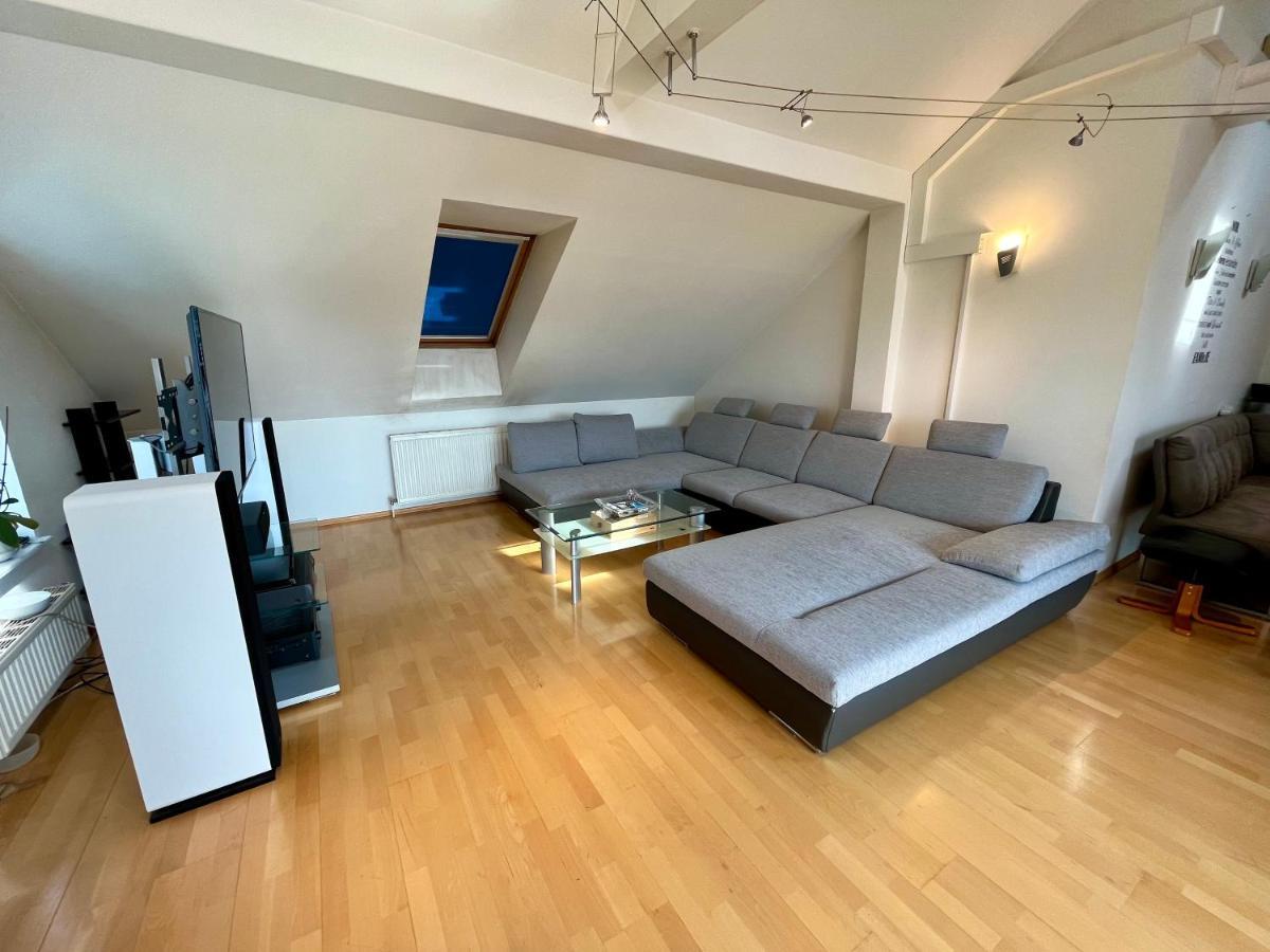 Апартаменты Atemberaubendes Loft Mit Pool Вена Экстерьер фото